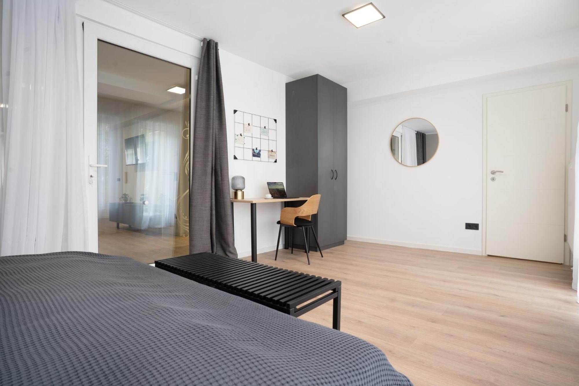 Central Bonn Apartments I Private Parking I Home2Share Eksteriør billede